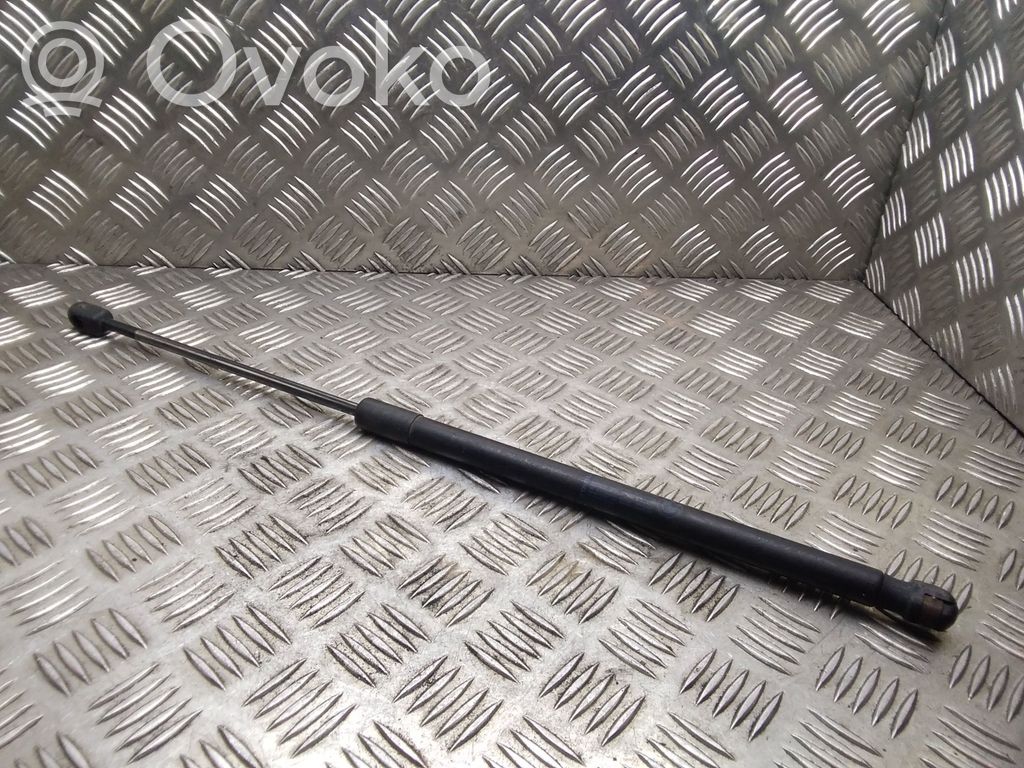 BMW 3 E90 E91 Amortizatorius galinio dangčio 