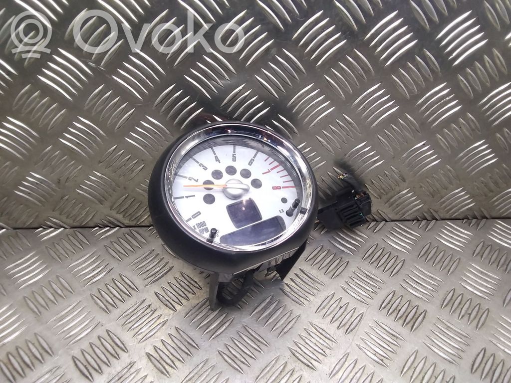 Tachometer   920139702