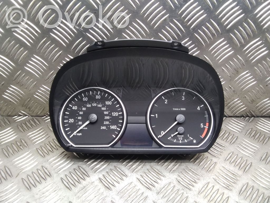 BMW 1 E81 E87 Spidometrs (instrumentu panelī) 