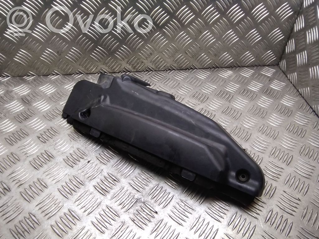 BMW 5 E60 E61 Variklio dangtis (apdaila) 