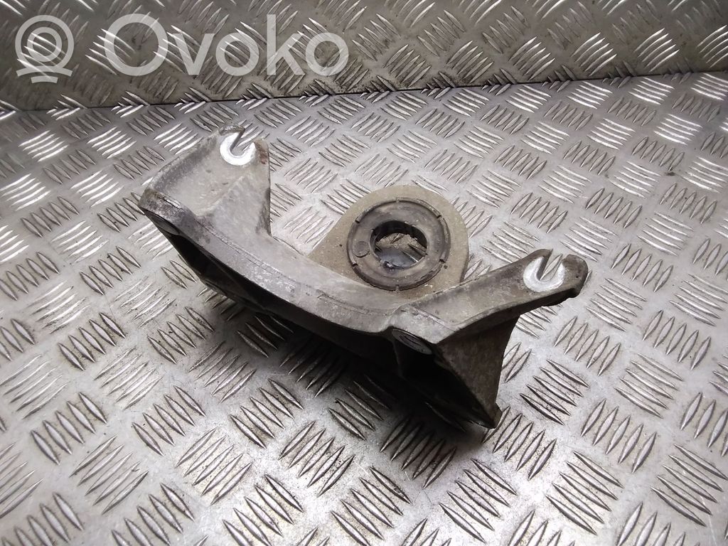 BMW 7 E65 E66 Gearbox mounting bracket 