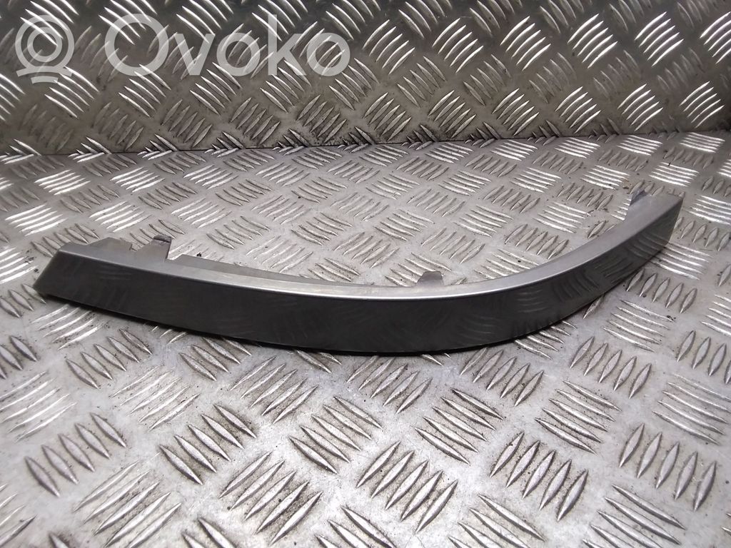 BMW 7 E65 E66 Takavalon valaisimen muotolista 