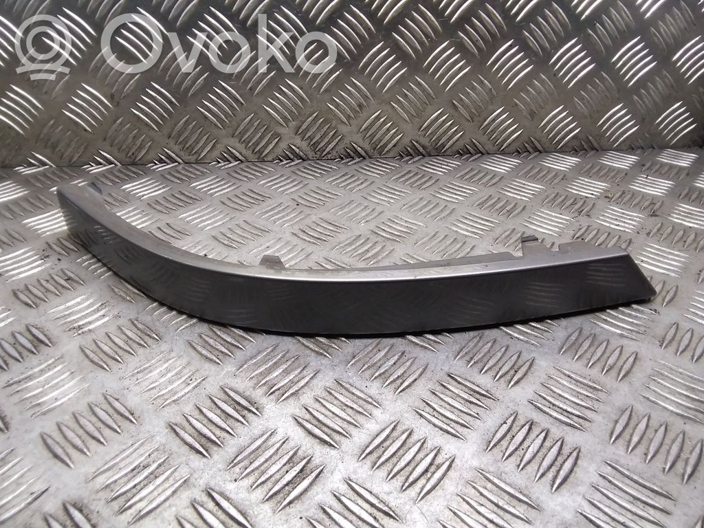 BMW 7 E65 E66 Moldura de la luz trasera/de freno 