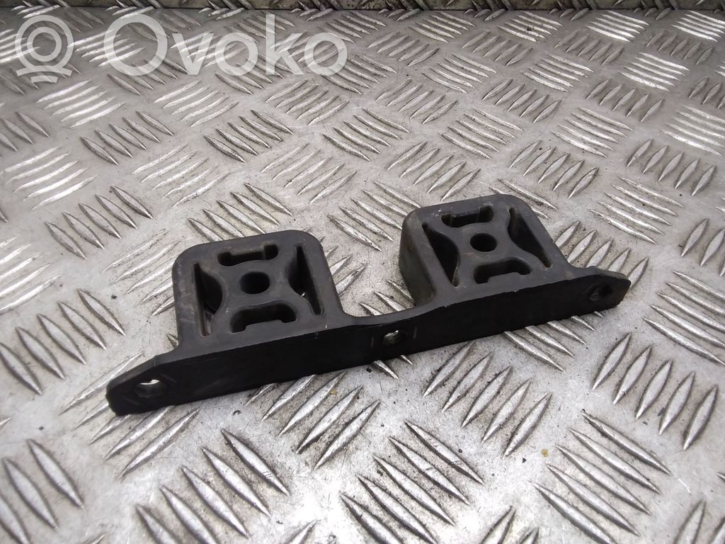 Muffler mount bracket/holder   7789668