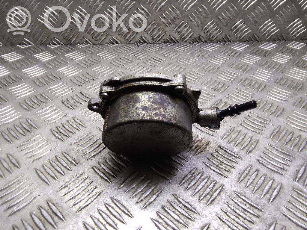 Peugeot 308 Vacuum pump 