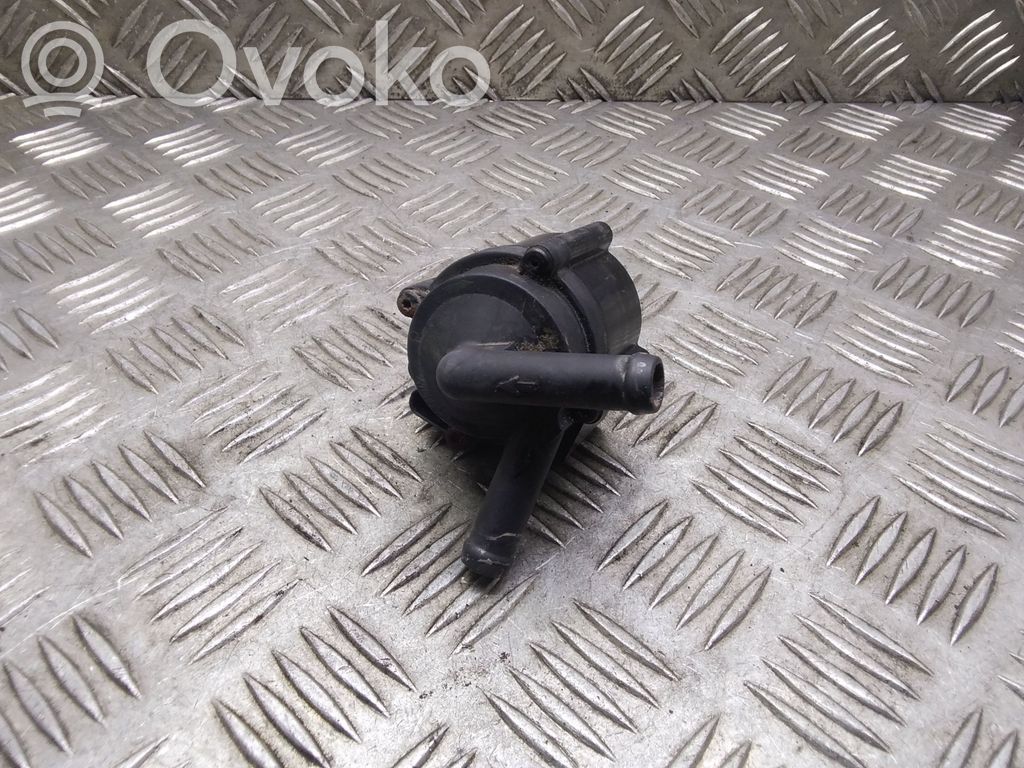 Peugeot 207 Pompa cyrkulacji / obiegu wody 