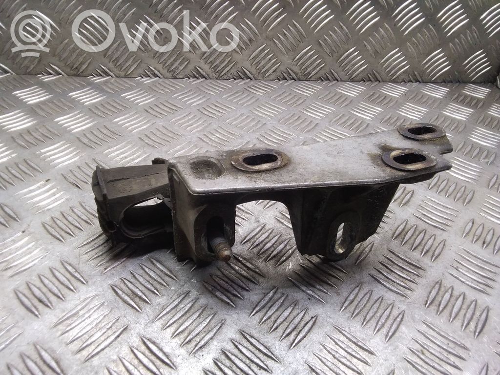 Seat Alhambra (Mk1) Engine mounting bracket 