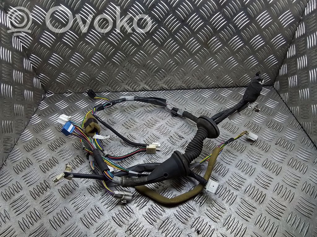 Toyota Prius (XW20) Cableado de puerta delantera 