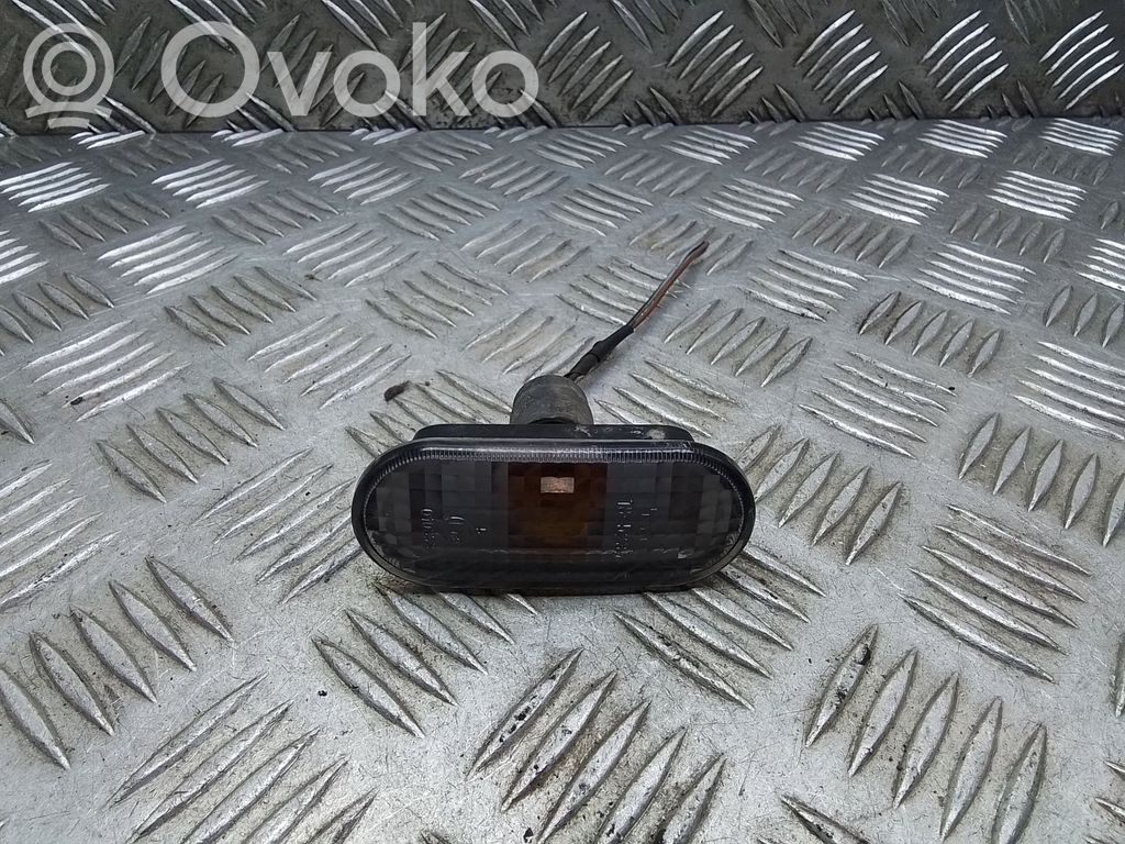 Volkswagen Transporter - Caravelle T5 Indicatore di direzione del parafango anteriore 