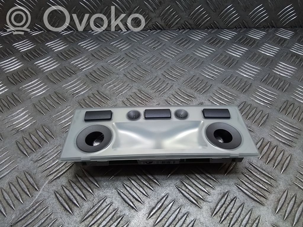 BMW 7 E65 E66 Luz del asiento trasero 