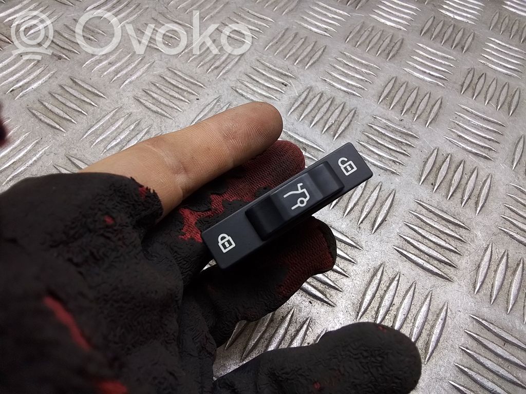 BMW 7 E65 E66 Tailgate/trunk/boot open switch 