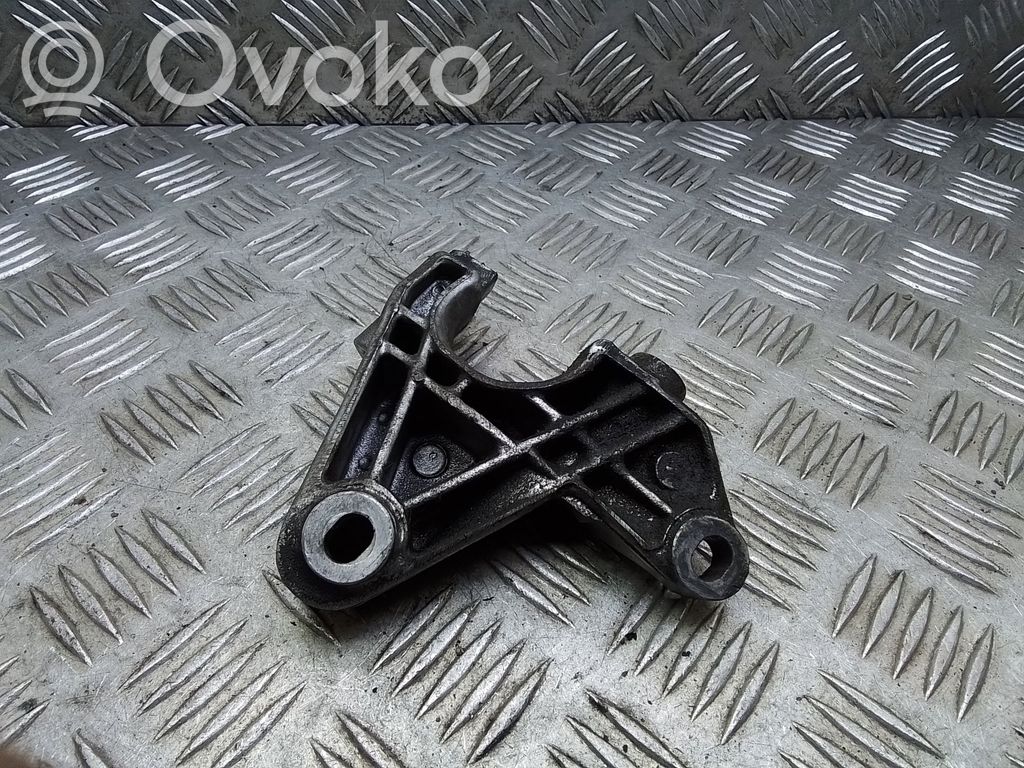 BMW 7 E65 E66 Power steering pump mounting bracket 