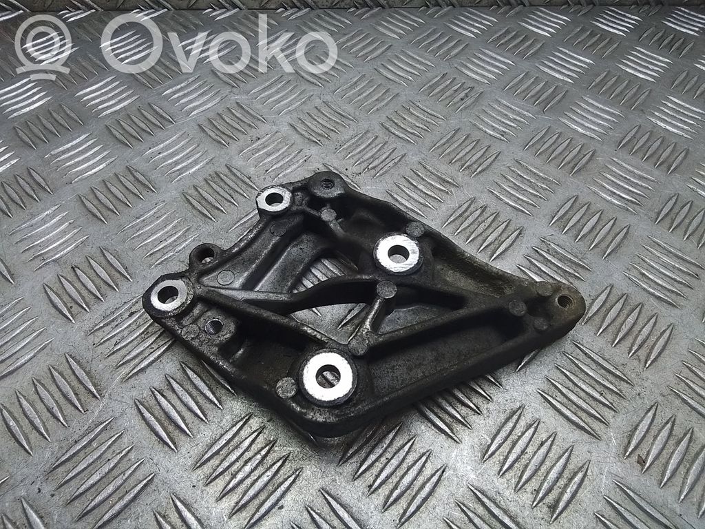 Peugeot 308 A/C compressor mount bracket 