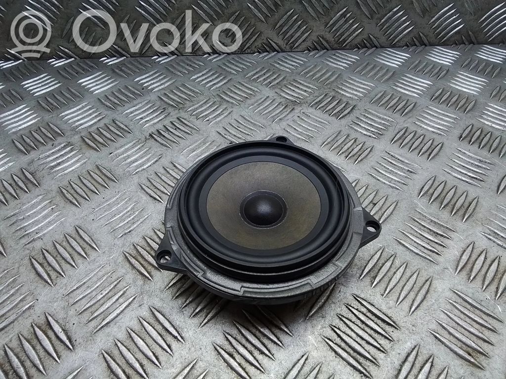 BMW 1 E81 E87 Front door speaker 