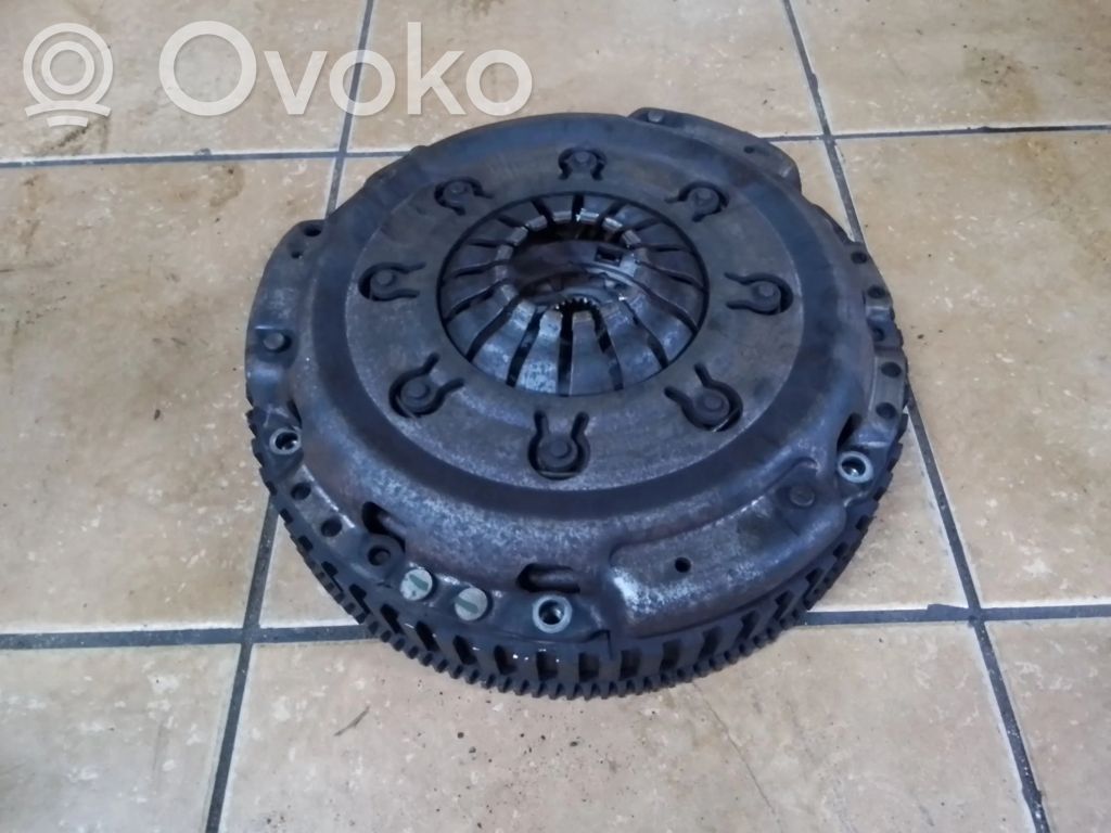 Opel Vivaro Juego de embrague 