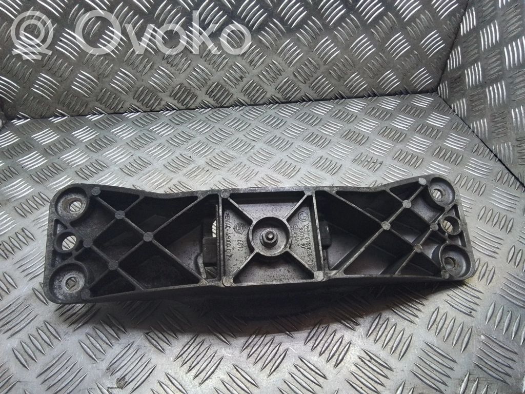 BMW 5 E60 E61 Gearbox mounting bracket 