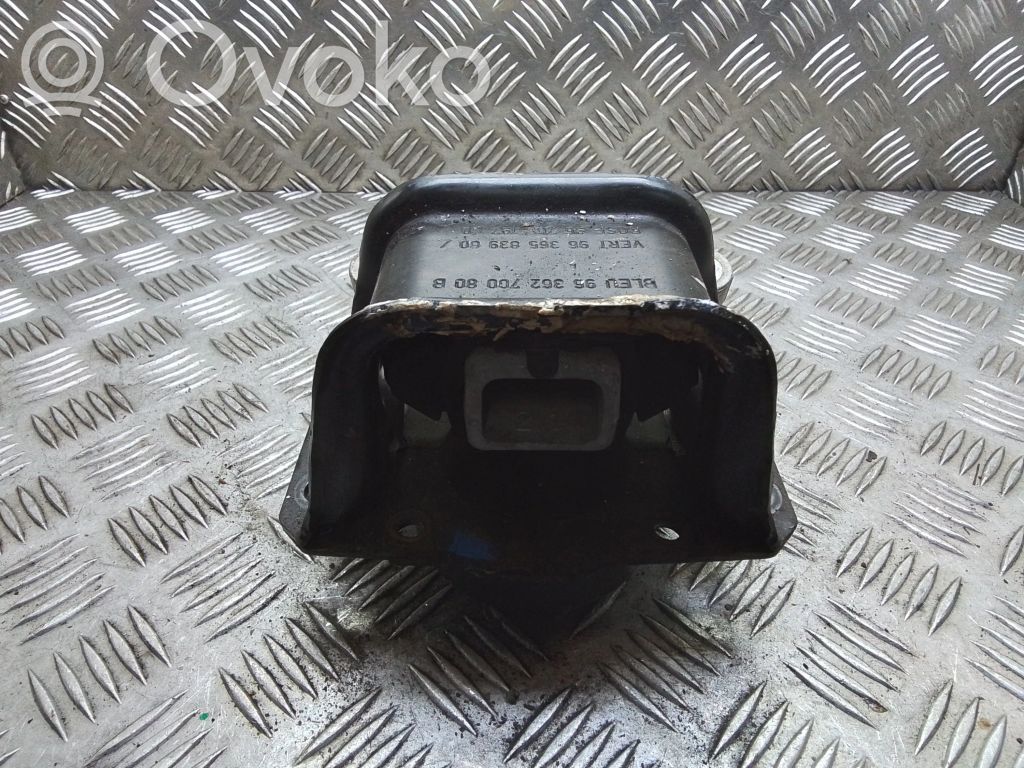Citroen Berlingo Engine mount bracket 