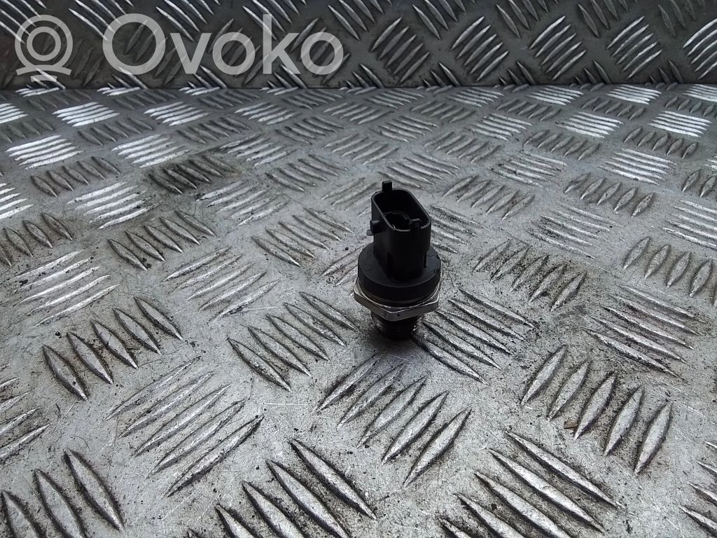 Opel Vectra C Sensor de presión de combustible 