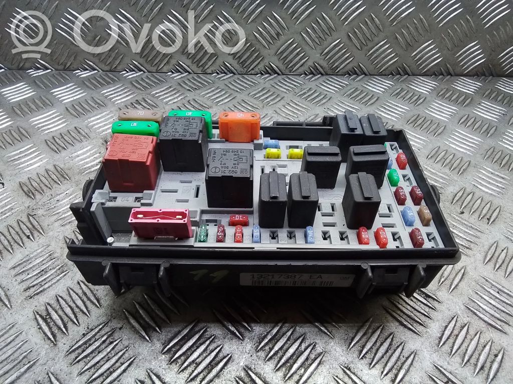 Opel Corsa D Fuse module 