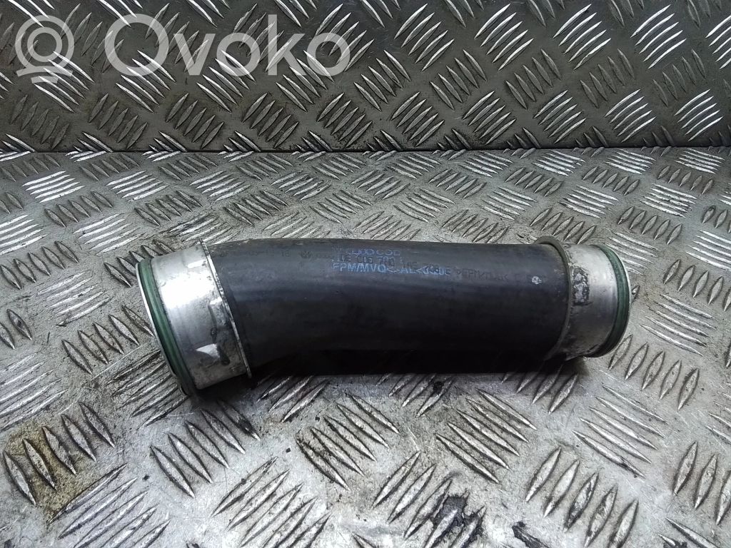 Volkswagen Transporter - Caravelle T5 Intercooler hose/pipe 