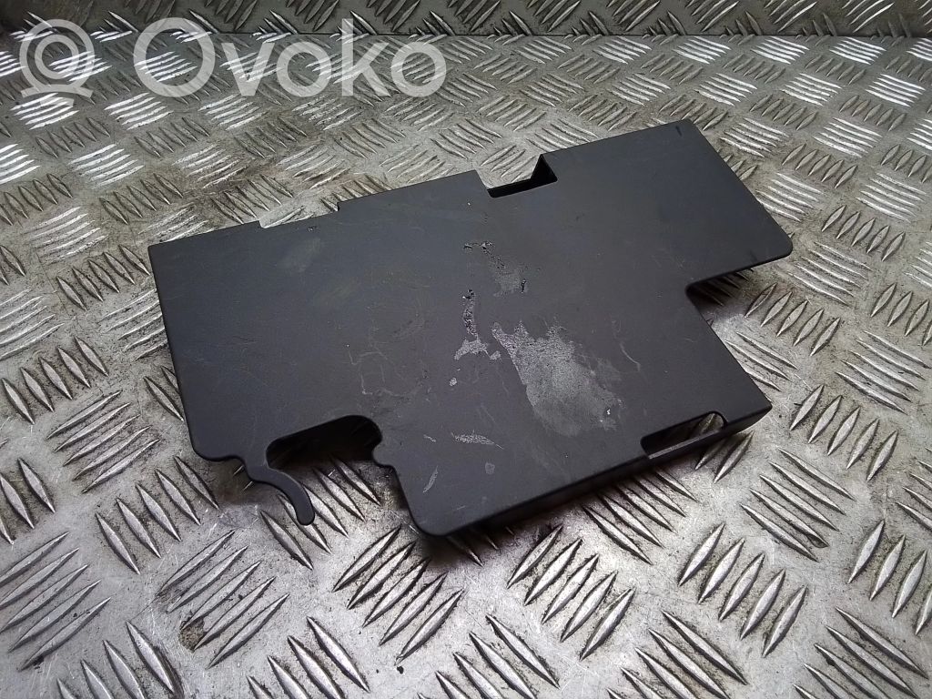 Audi RS3 Coperchio/tappo della scatola vassoio della batteria 