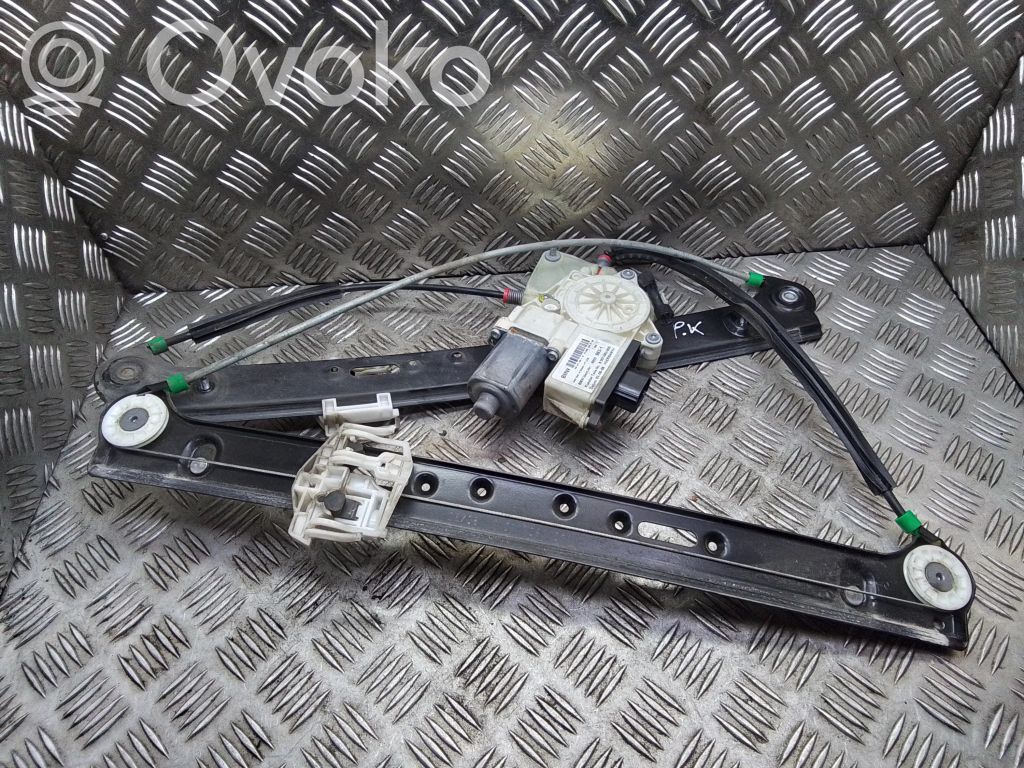 BMW X3 E83 Front door window regulator with motor 