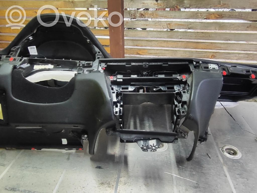 Deska rozdzielcza   15W100505,1M2300T1,2311613885228,16B133KB01531,399252310057