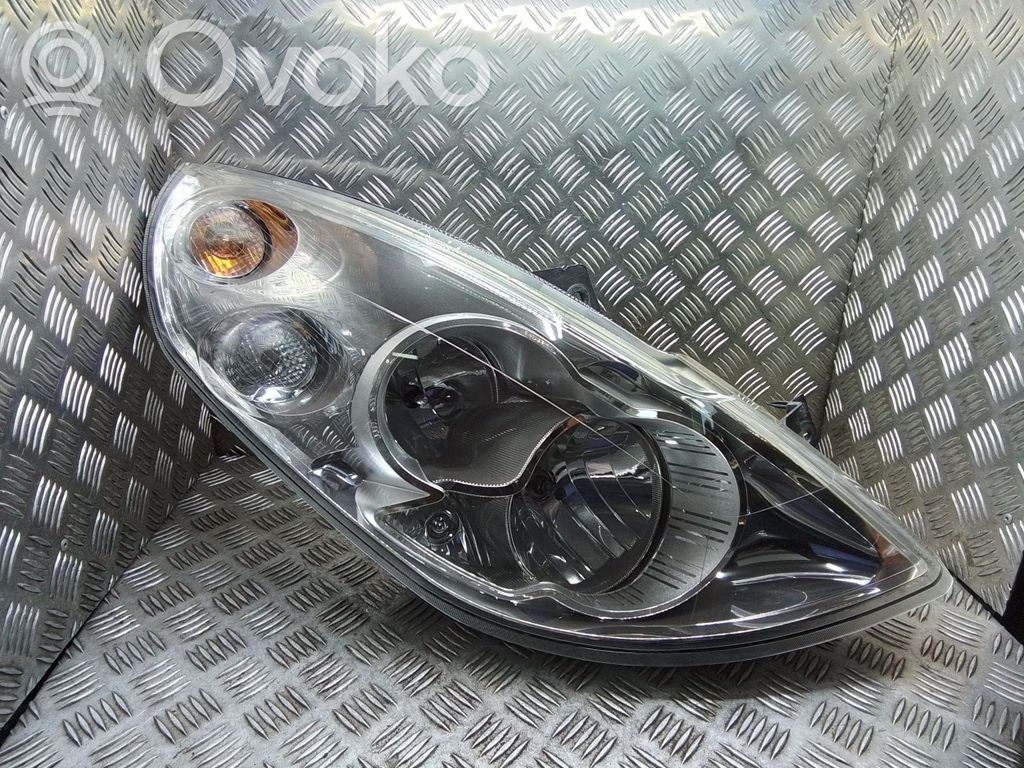 Opel Movano B Headlight/headlamp 