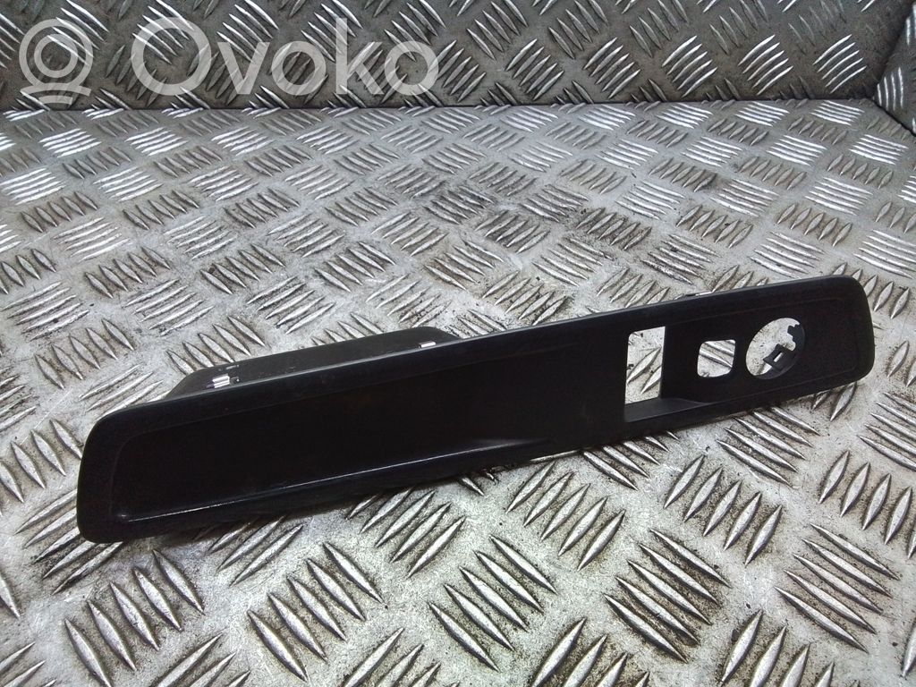 Citroen Jumpy Front door window switch trim 