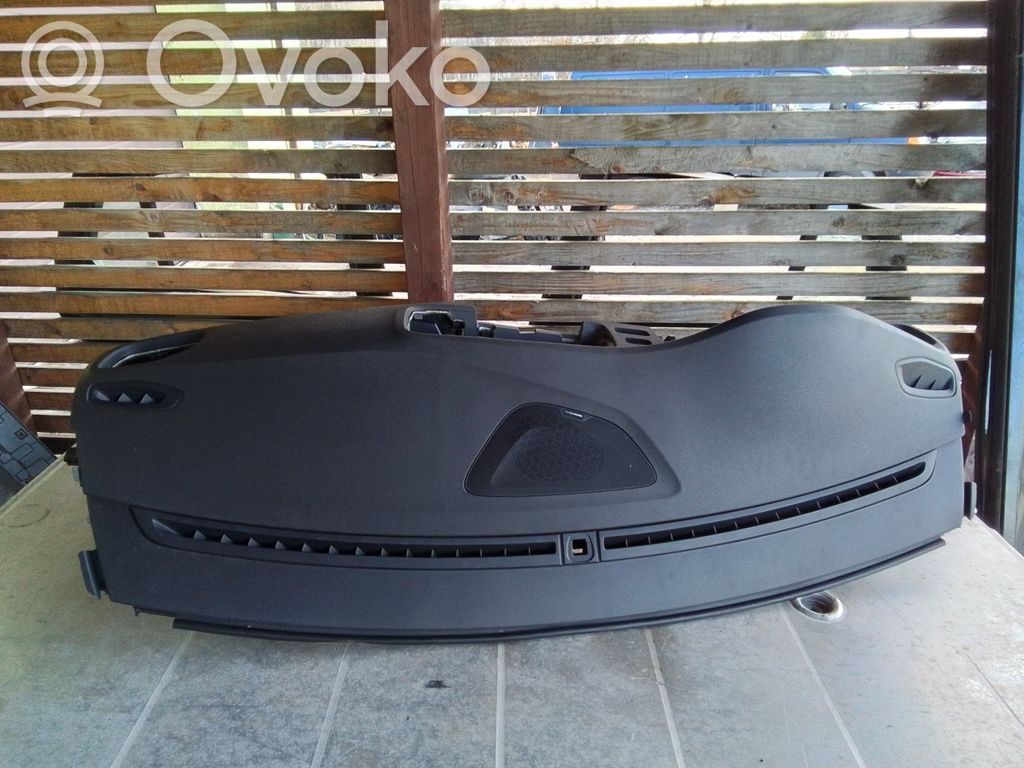 Volvo V60 Panelė 