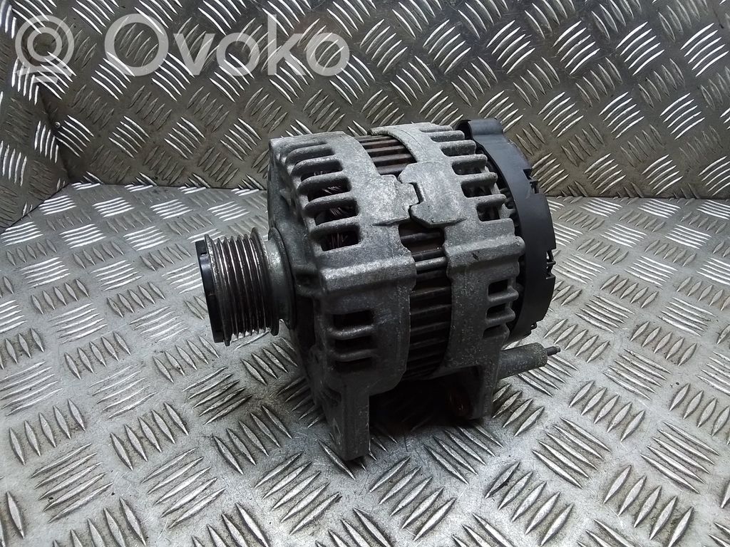 Volkswagen PASSAT B6 Generator/alternator 