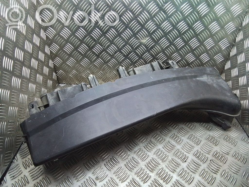 BMW X3 E83 Air filter box 