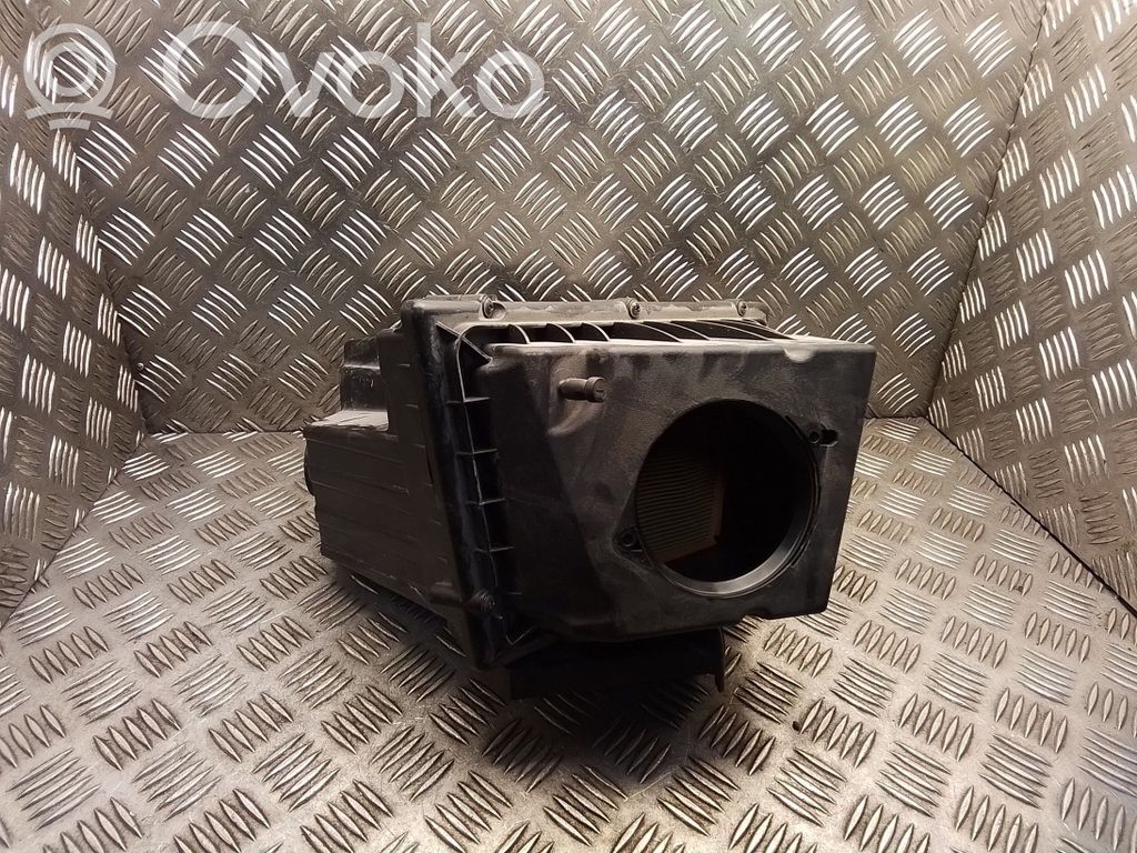 Land Rover Discovery Sport Air filter box 