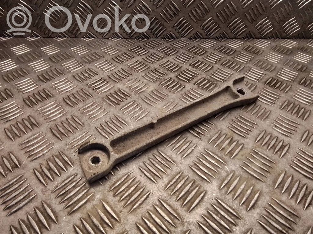 Opel Vivaro Gearbox mounting bracket 