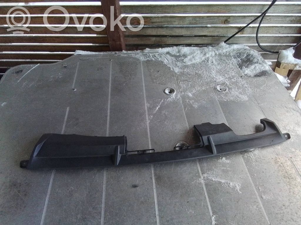 BMW X3 E83 Apatinė bamperio dalis 