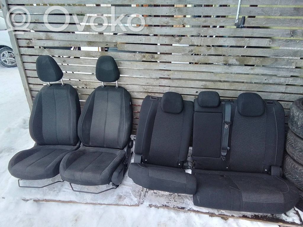 Seat set
