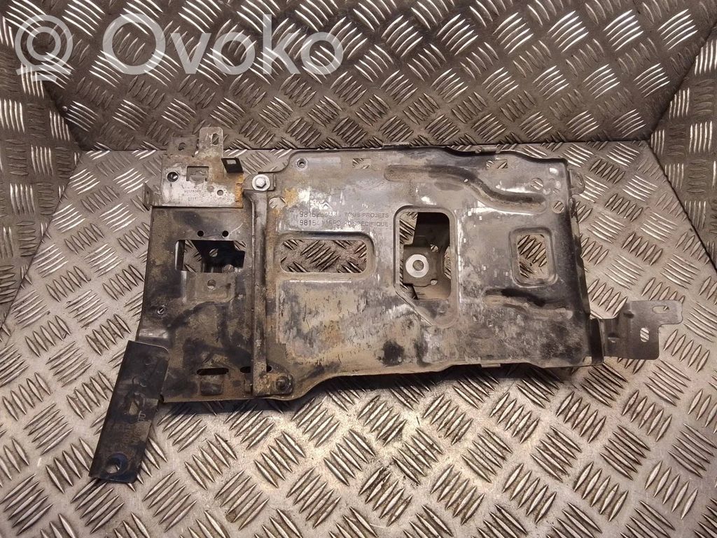 Peugeot 308 Battery tray 