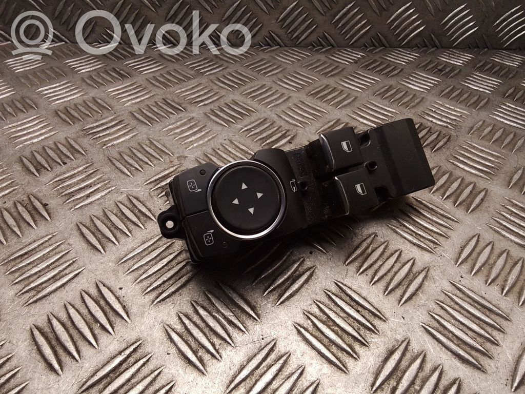 Ford Fiesta Electric window control switch 