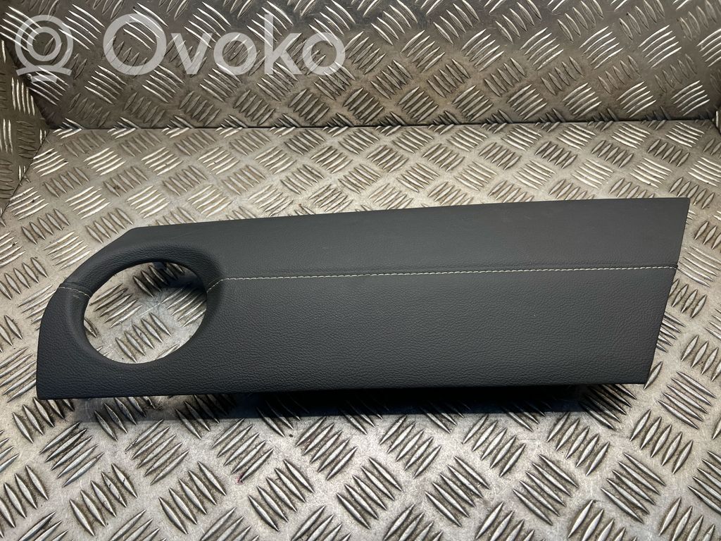 Toyota Auris E180 Panel trim 