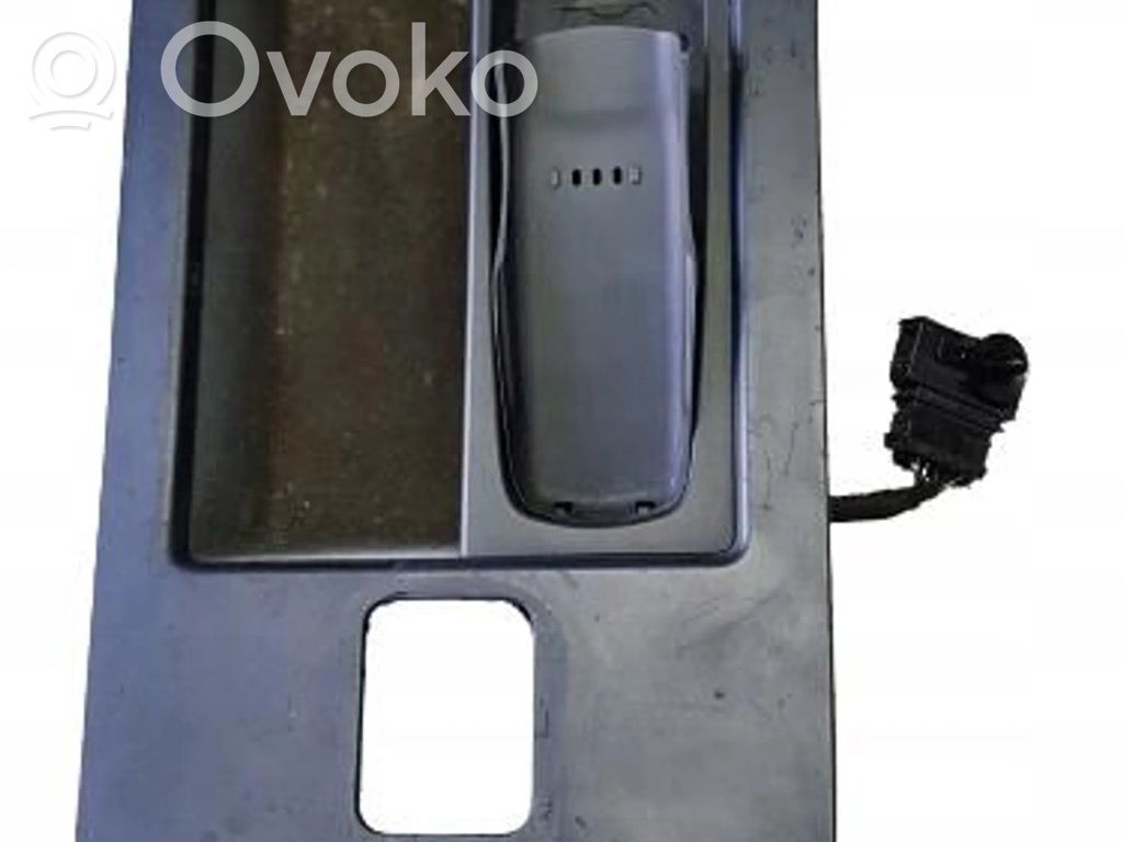 Muut kojelaudan osat   4E0863075E