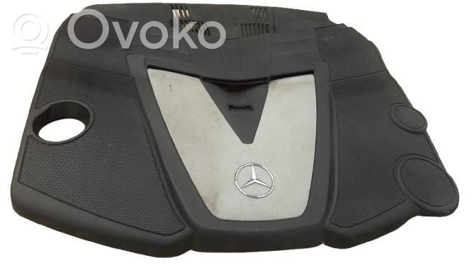 Mercedes-Benz CLS C219 Osłona górna silnika 