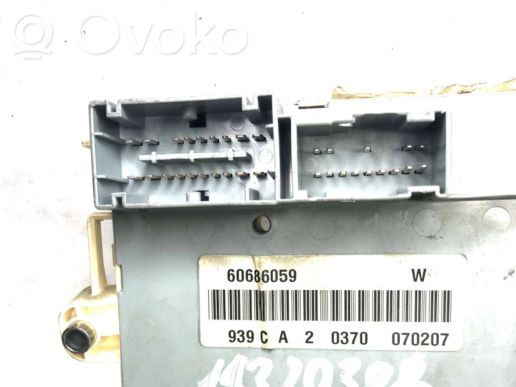 Módulo de fusible   50507093,69098909,03V066,18320386,501210970000,60686059