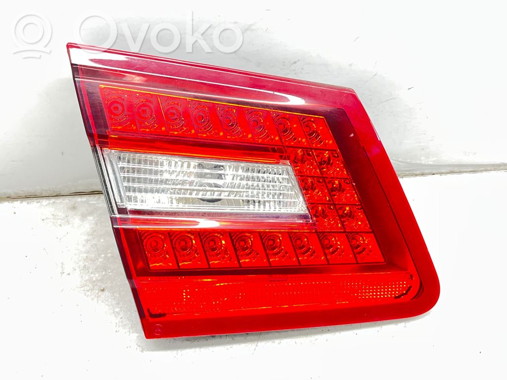 Mercedes-Benz E W212 Luci posteriori del portellone del bagagliaio 