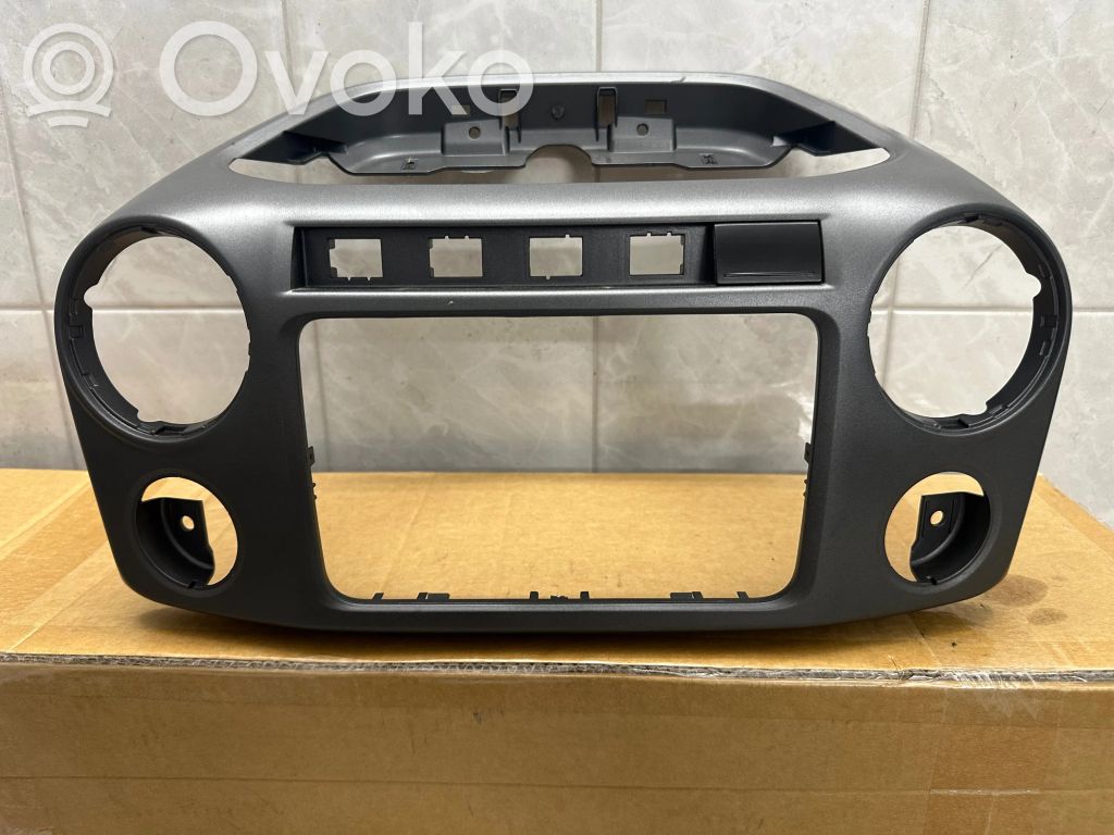 Volkswagen Amarok Rivestimento pannello centrale del cruscotto 
