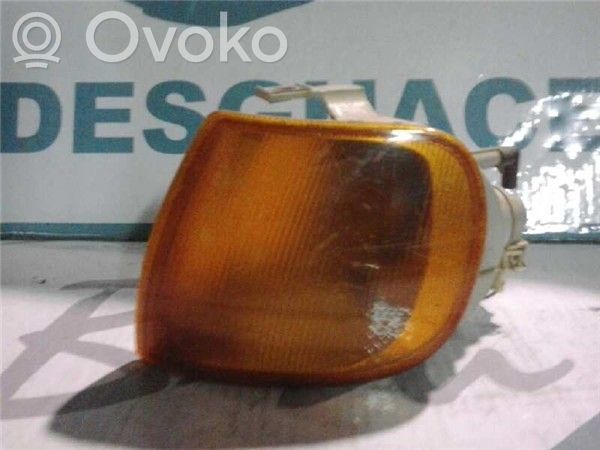 Volkswagen Polo Front indicator light 