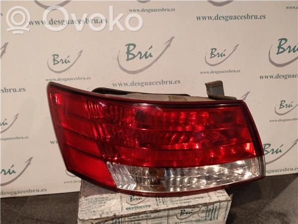 Lámpara de faros/luces traseros   D4EA