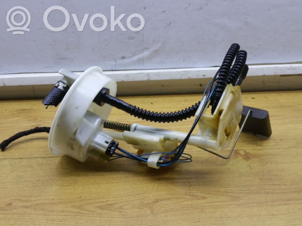 Mercedes-Benz CLS C219 Fuel level sensor 