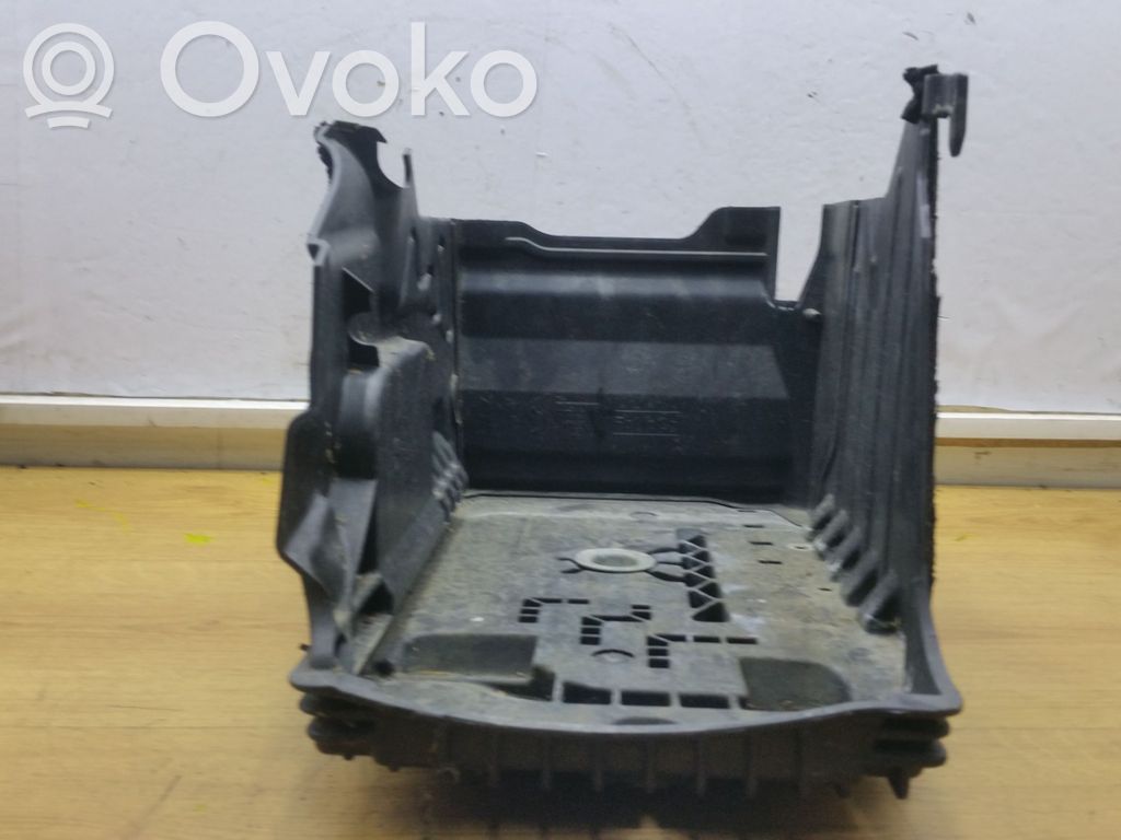 Volvo S60 Akun alusta 