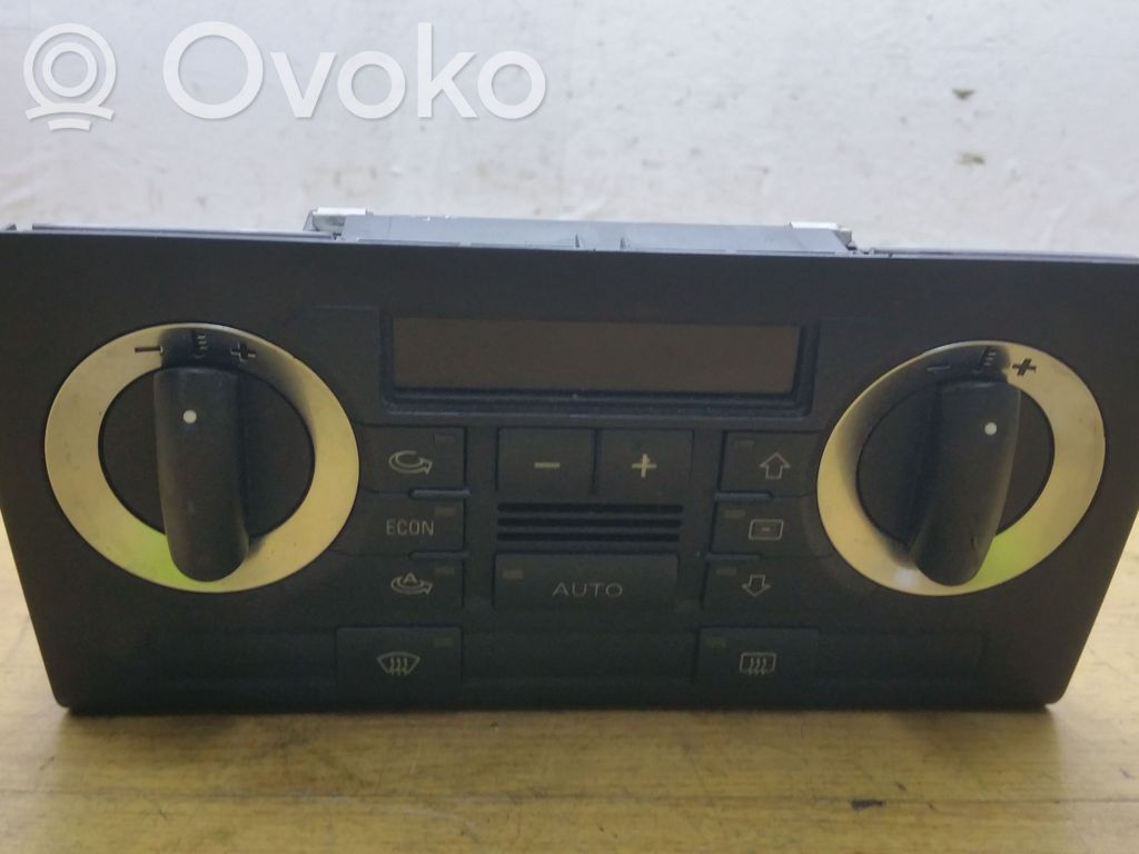 Audi A3 S3 8P Climate control unit 
