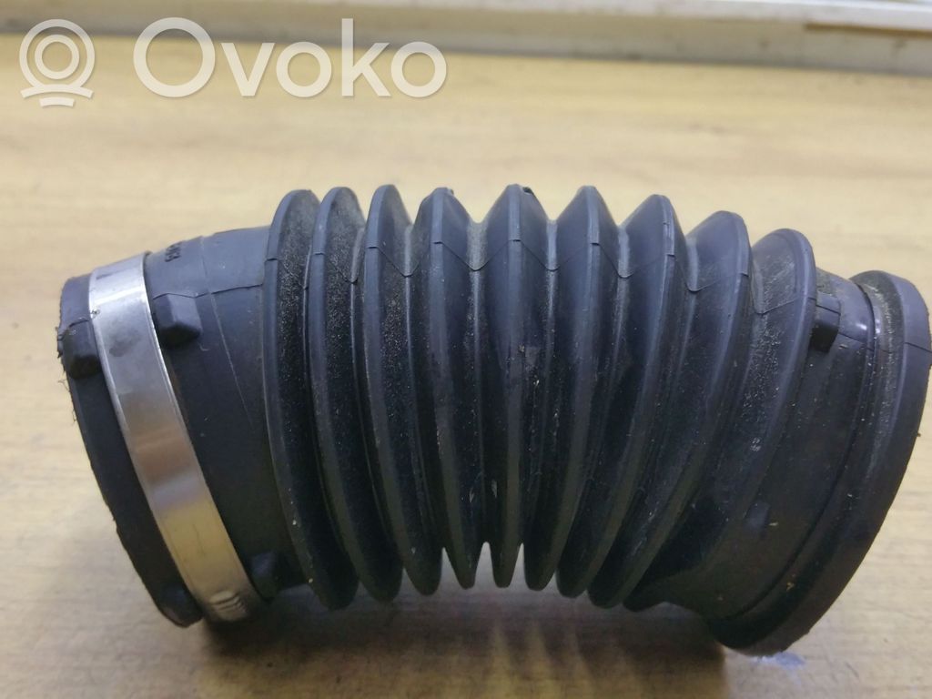 Ford Fiesta Air intake hose/pipe 